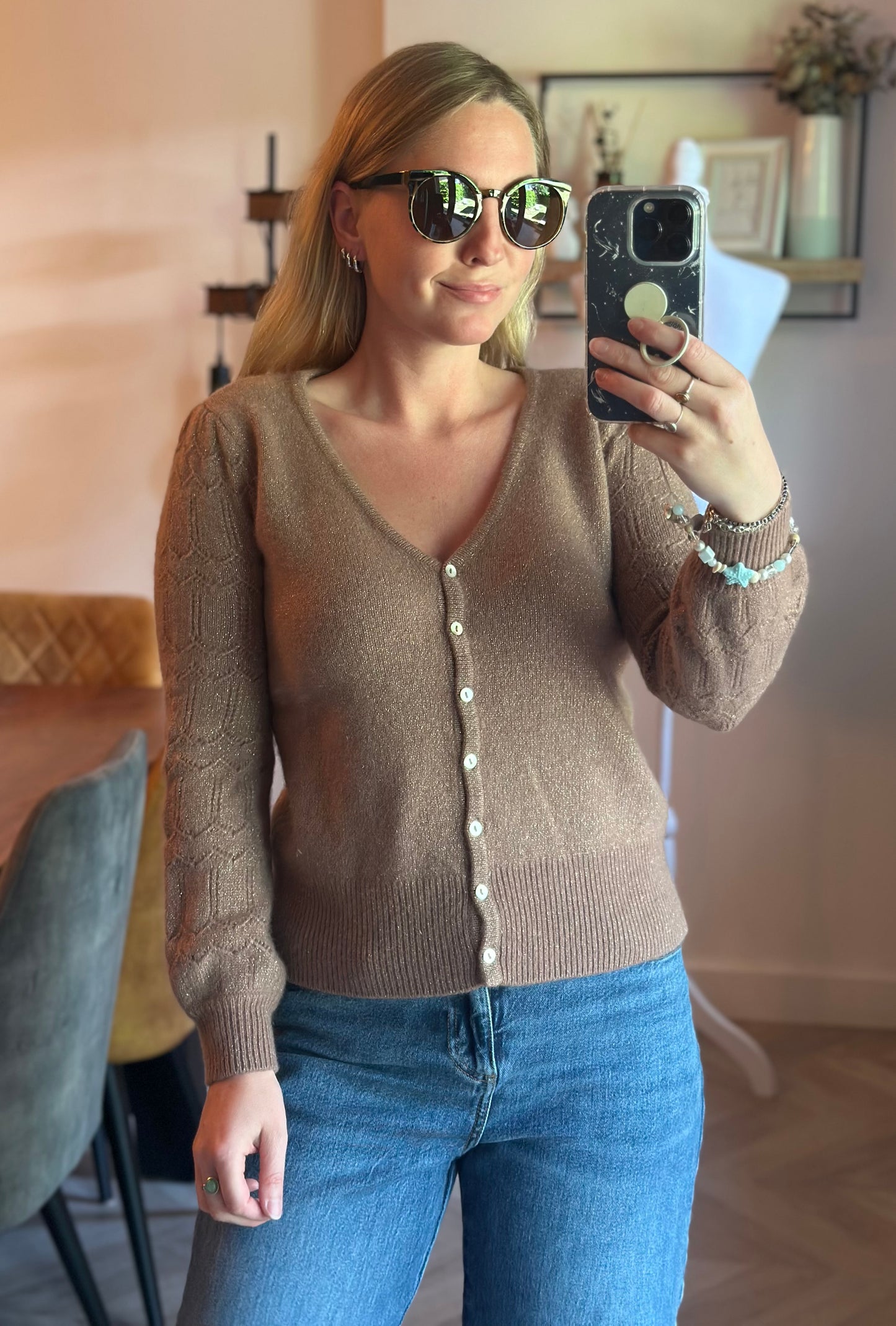 Gilet cardigan cachemire marron clair pailleté T.34