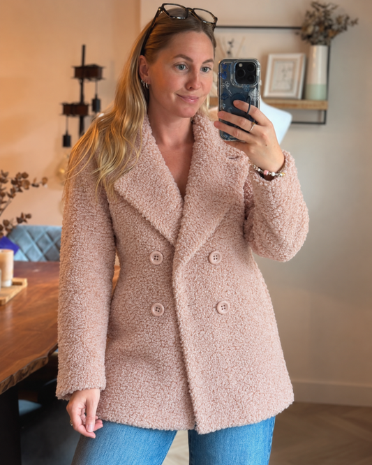 Manteau en bouclette rose clair doublé fabriqué en Italie T.36