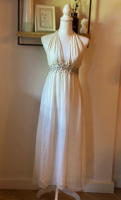 Robe longue dos nu écrue et dorée T.34