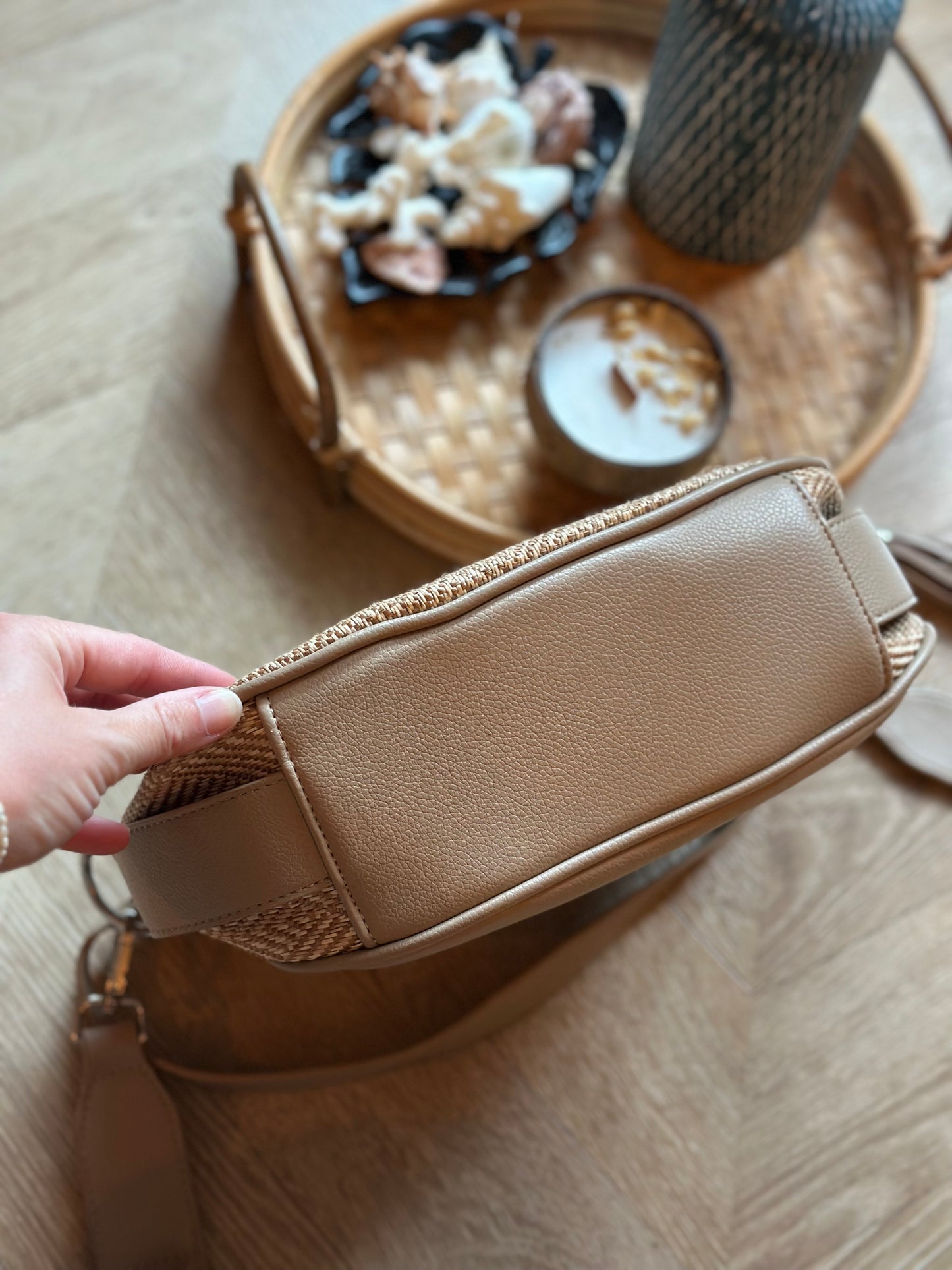 Sac à bandoulière modèle trotteur Armel beige