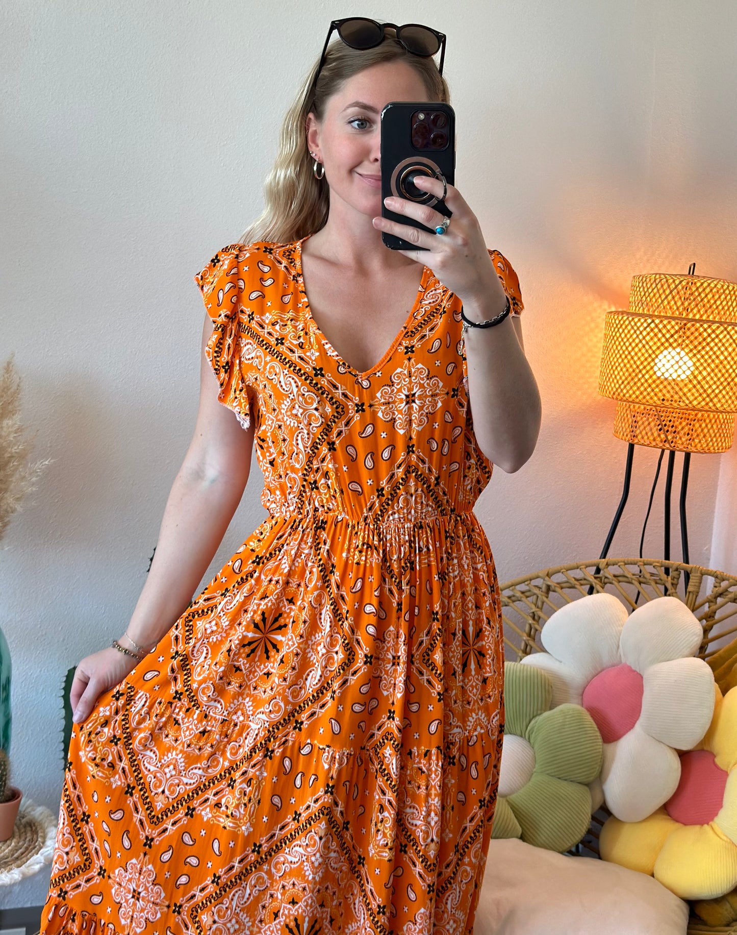 Robe fluide à coupe longue, motifs bandana orange et blanc, T.36