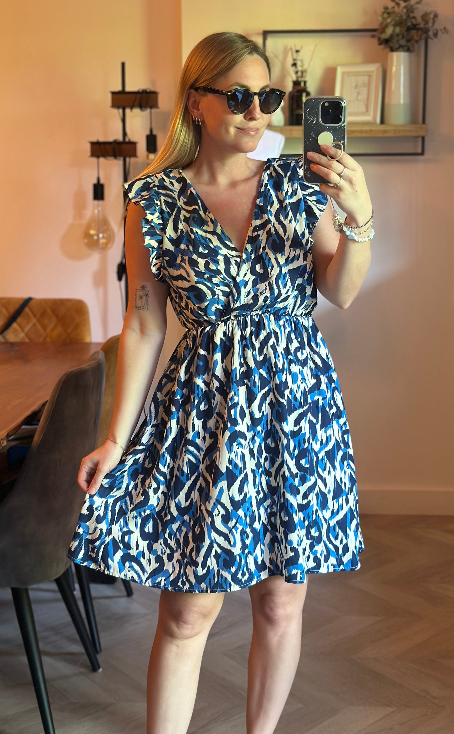 Robe fluide imprimé bleu volantée T.36/38