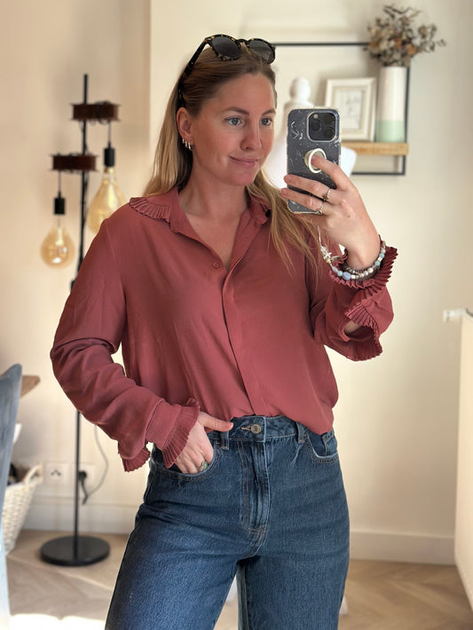 Chemise fluide rose détails plissés col et poignets T.36