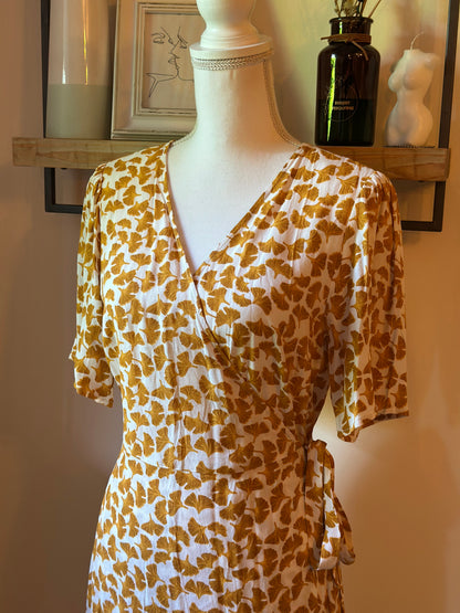 Robe portefeuille imprimé feuilles en viscose T.36