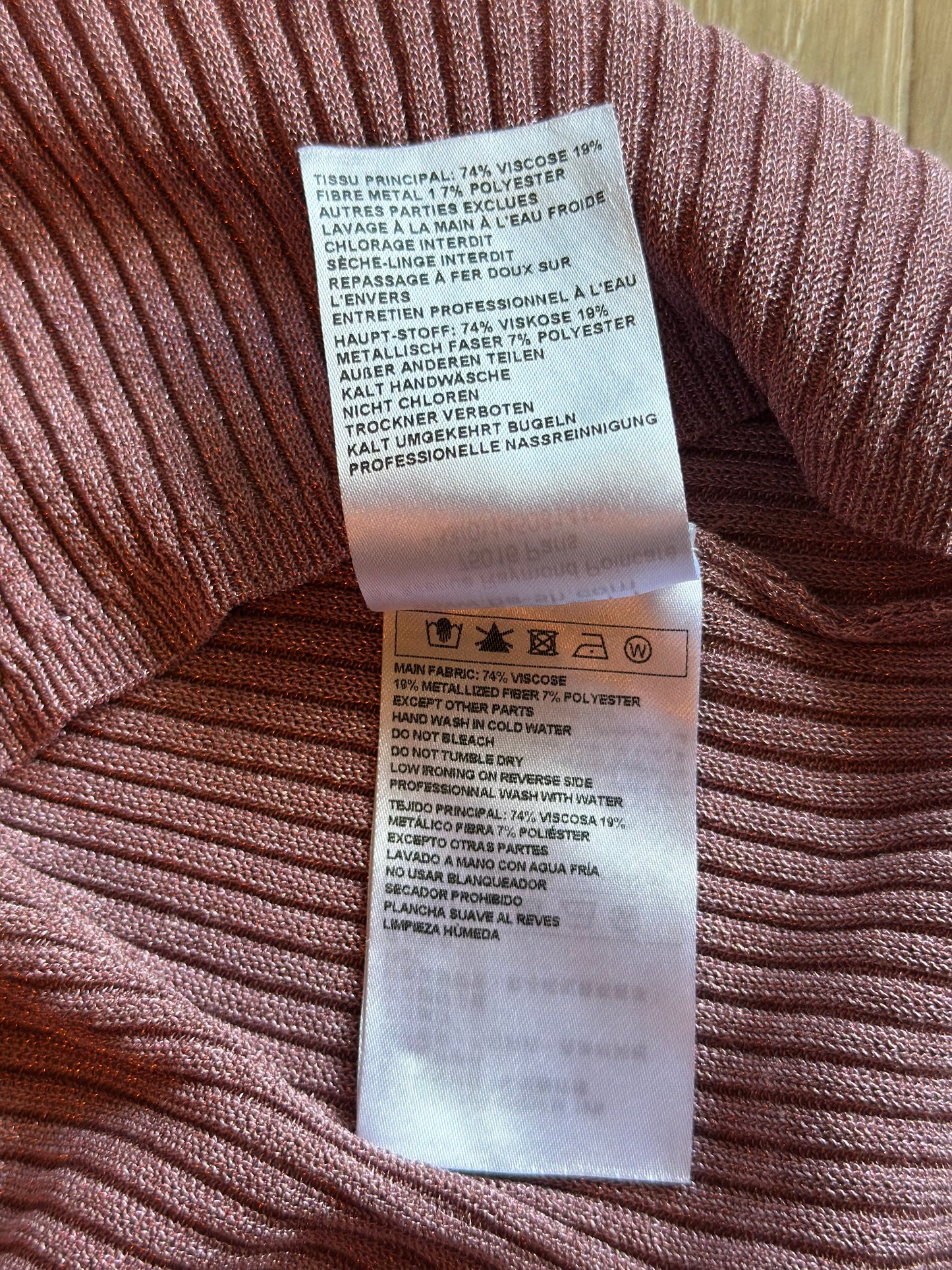 Pull manches courtes maille côtelée parme viscose T.40