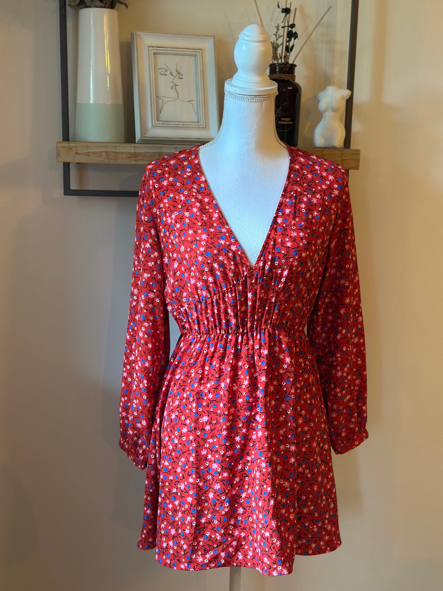 Robe fluide fleurie rouge T.34