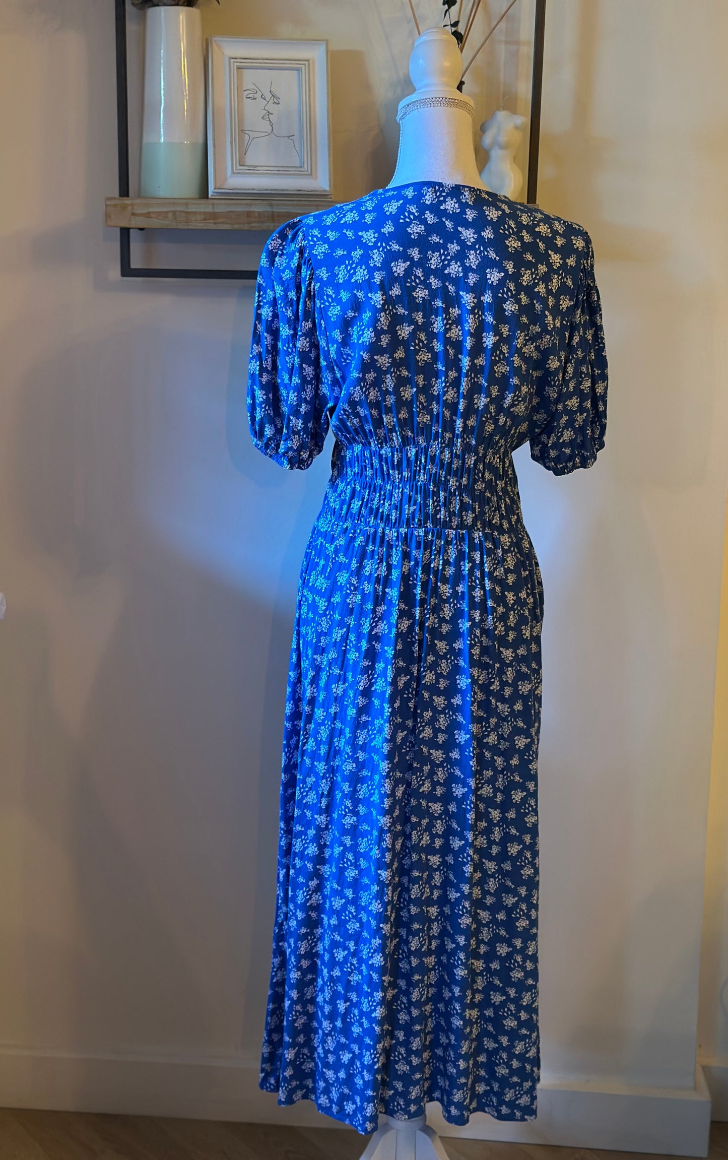 Robe longue fleurie bleue T.40