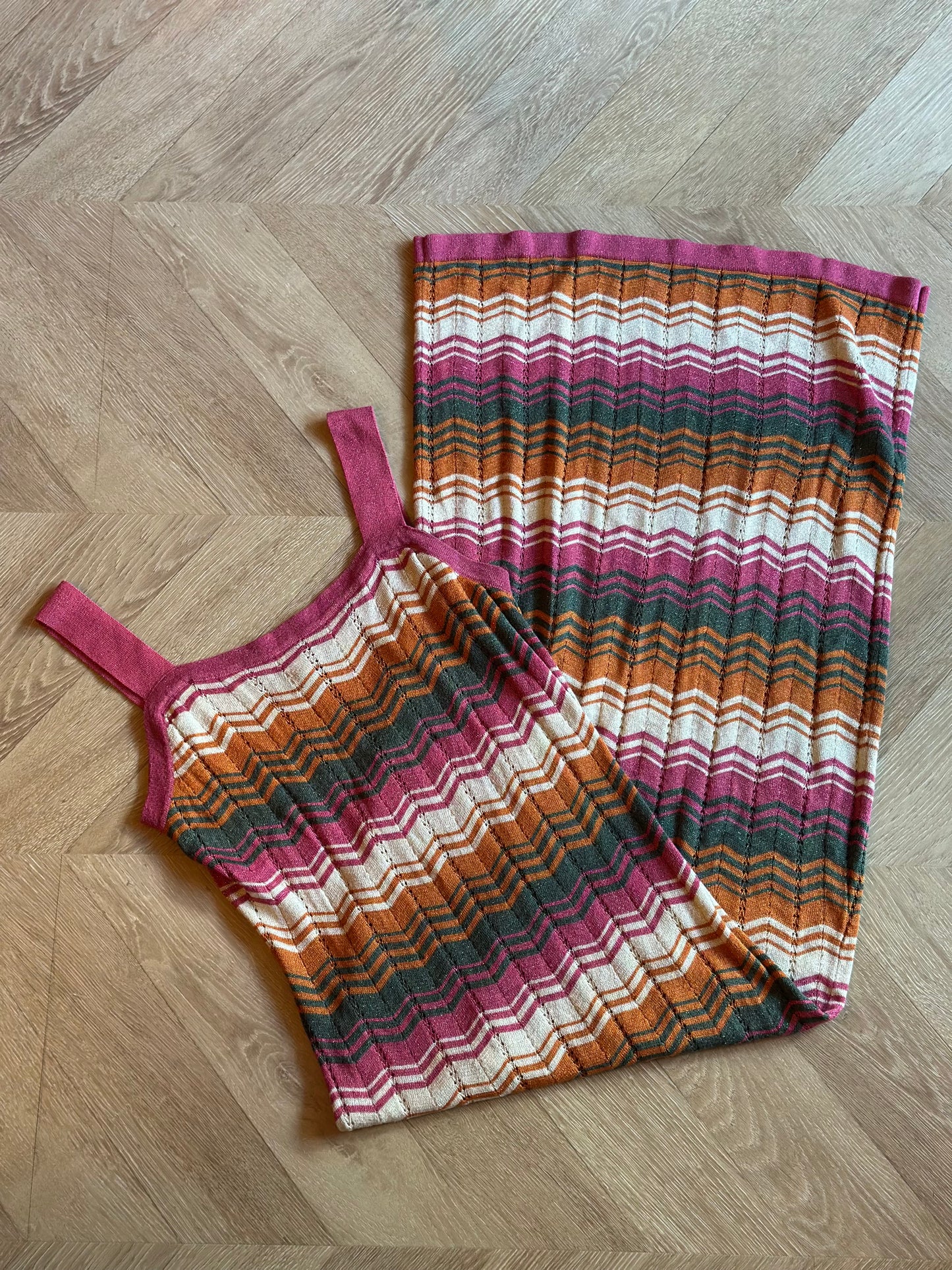 Robe longue maille ajourée multicolore T.36