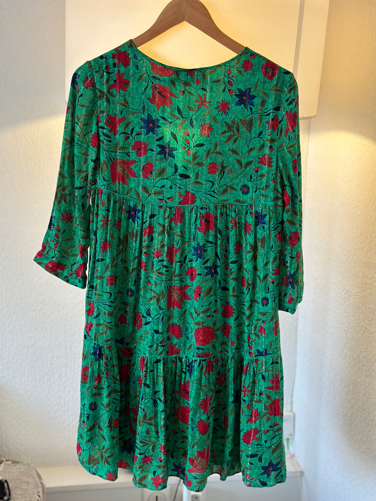 Robe fluide verte à motifs fleuris - Modèle Ève T.34/36