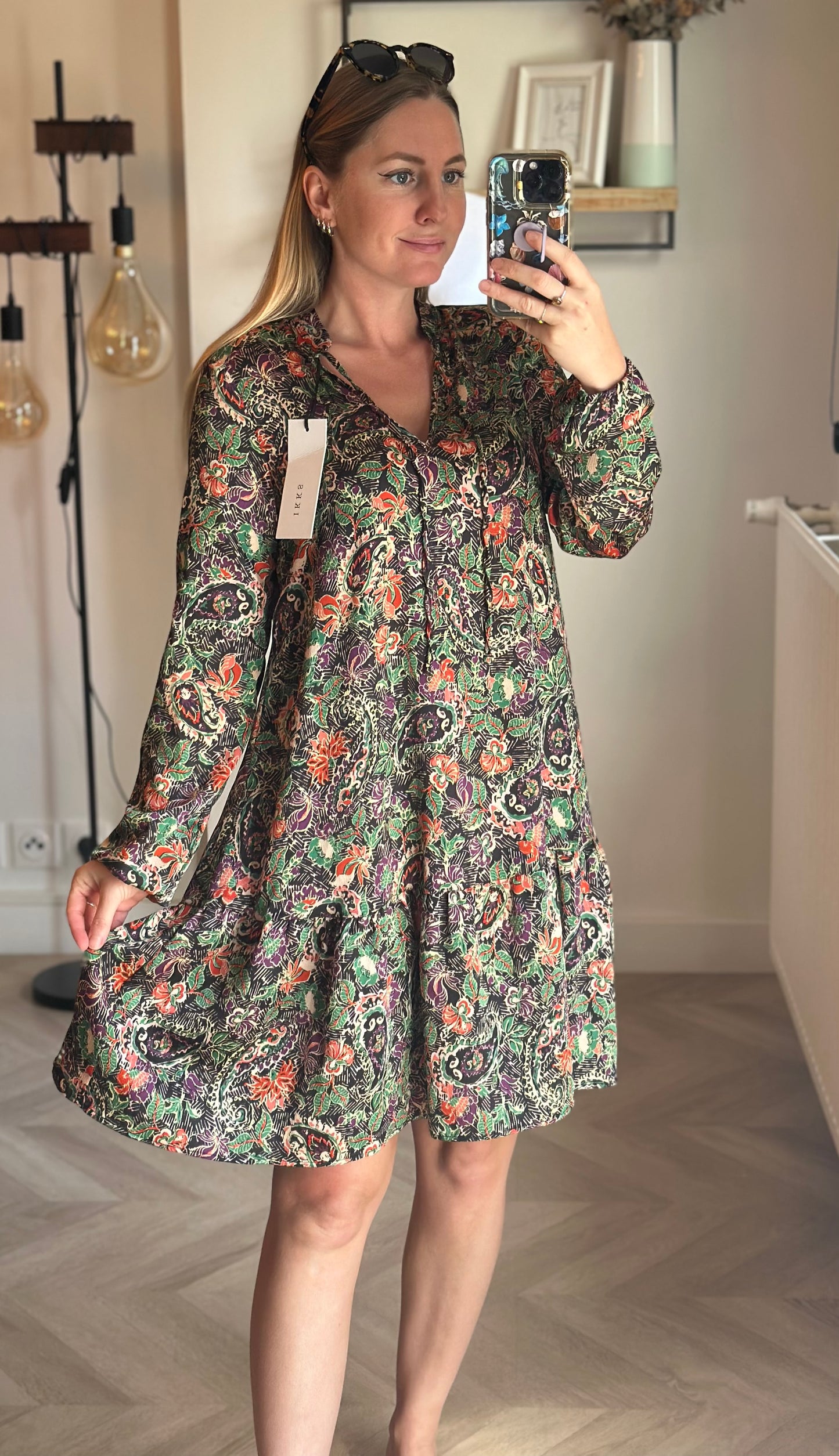 Belle robe fluide et légère à imprimé floral, T.34