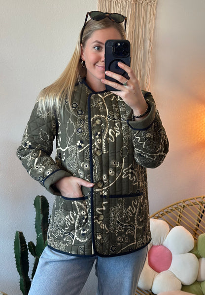 Veste matelassée « Madeleine » kaki à motifs fleuris et cachemire, T.34 oversize, neuve