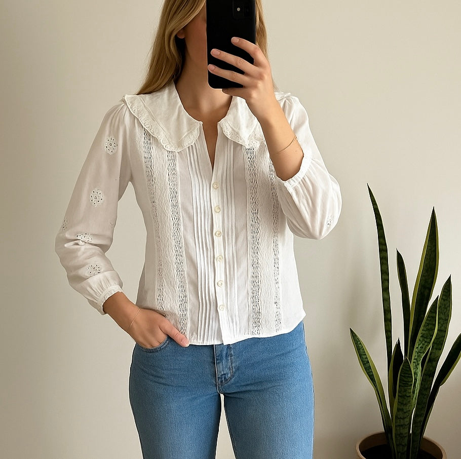 Blouse blanche broderies florales et dentelle T.34