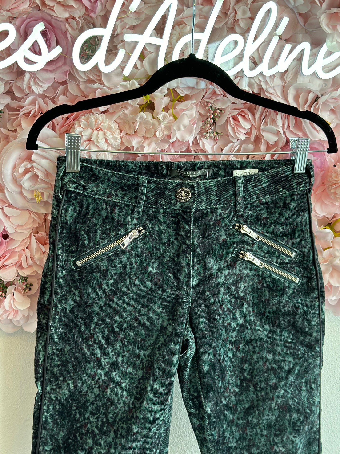 Pantalon en velours vert et noir T.36