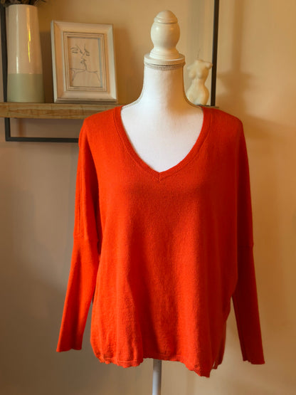Pull rouge col V angora laine T.36