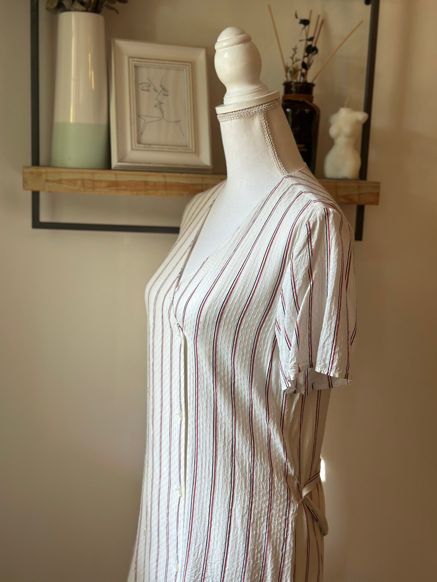 Robe rayée écrue rouge bleu en  viscose T.34