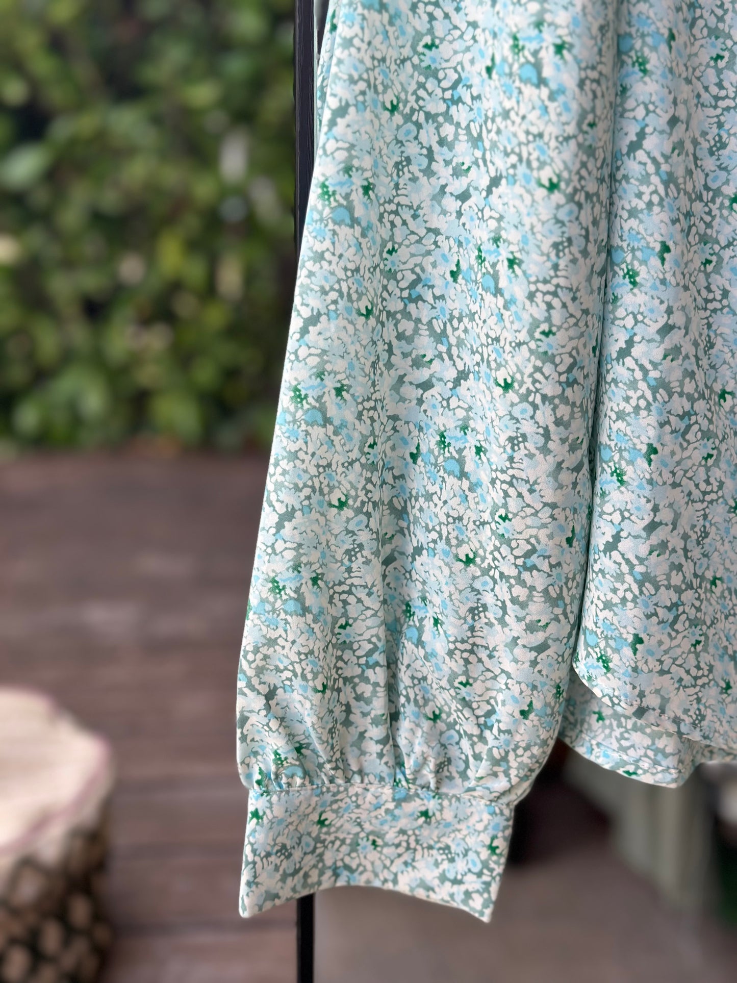 Blouse fleurie Neuve T.36/38