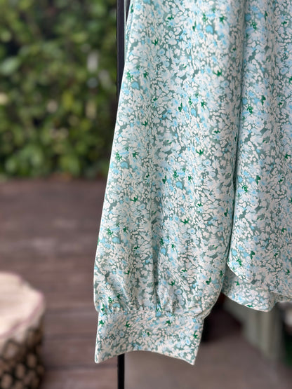 Blouse fleurie Neuve T.36/38