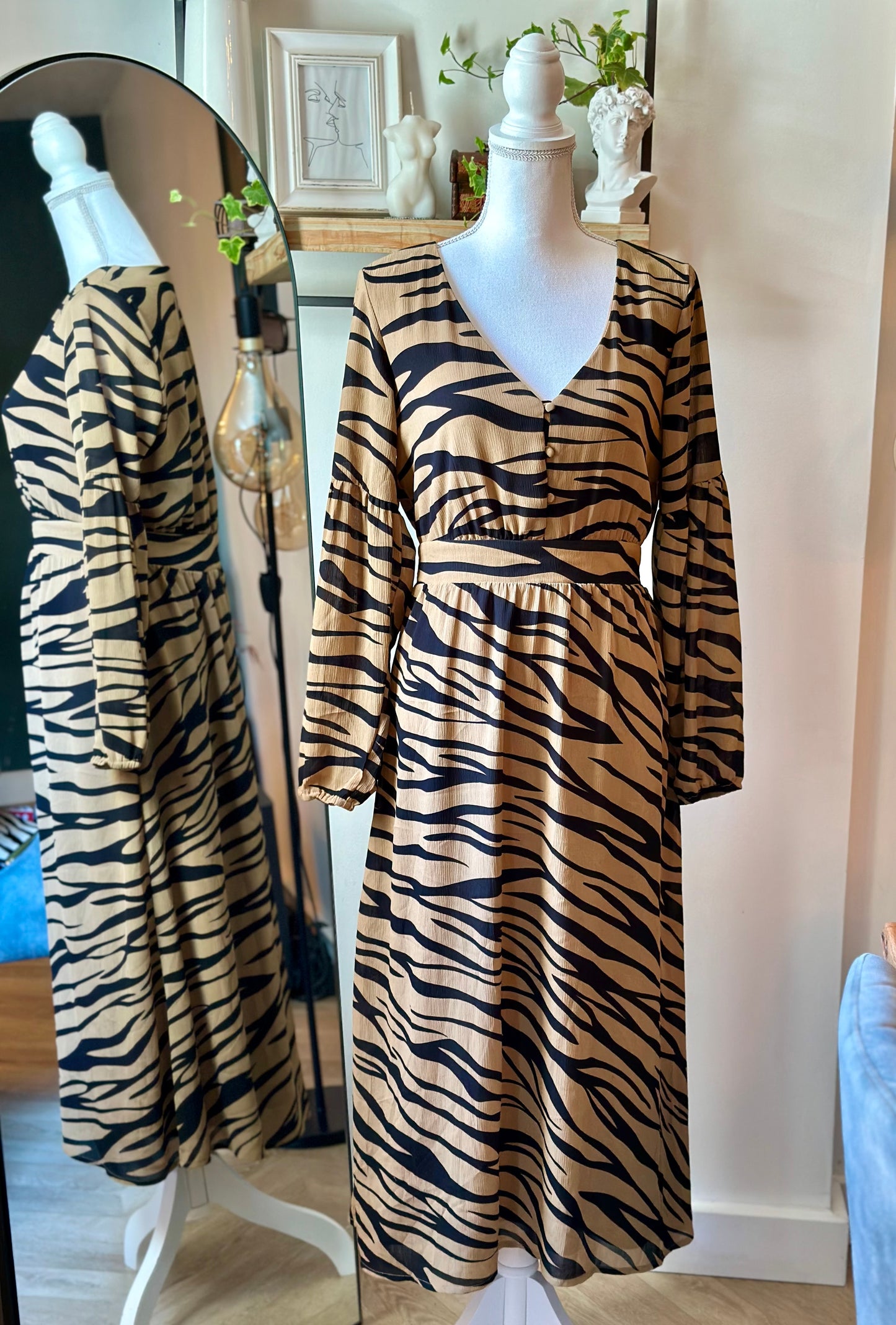 Robe longue imprimé zèbre marron et noir T.38
