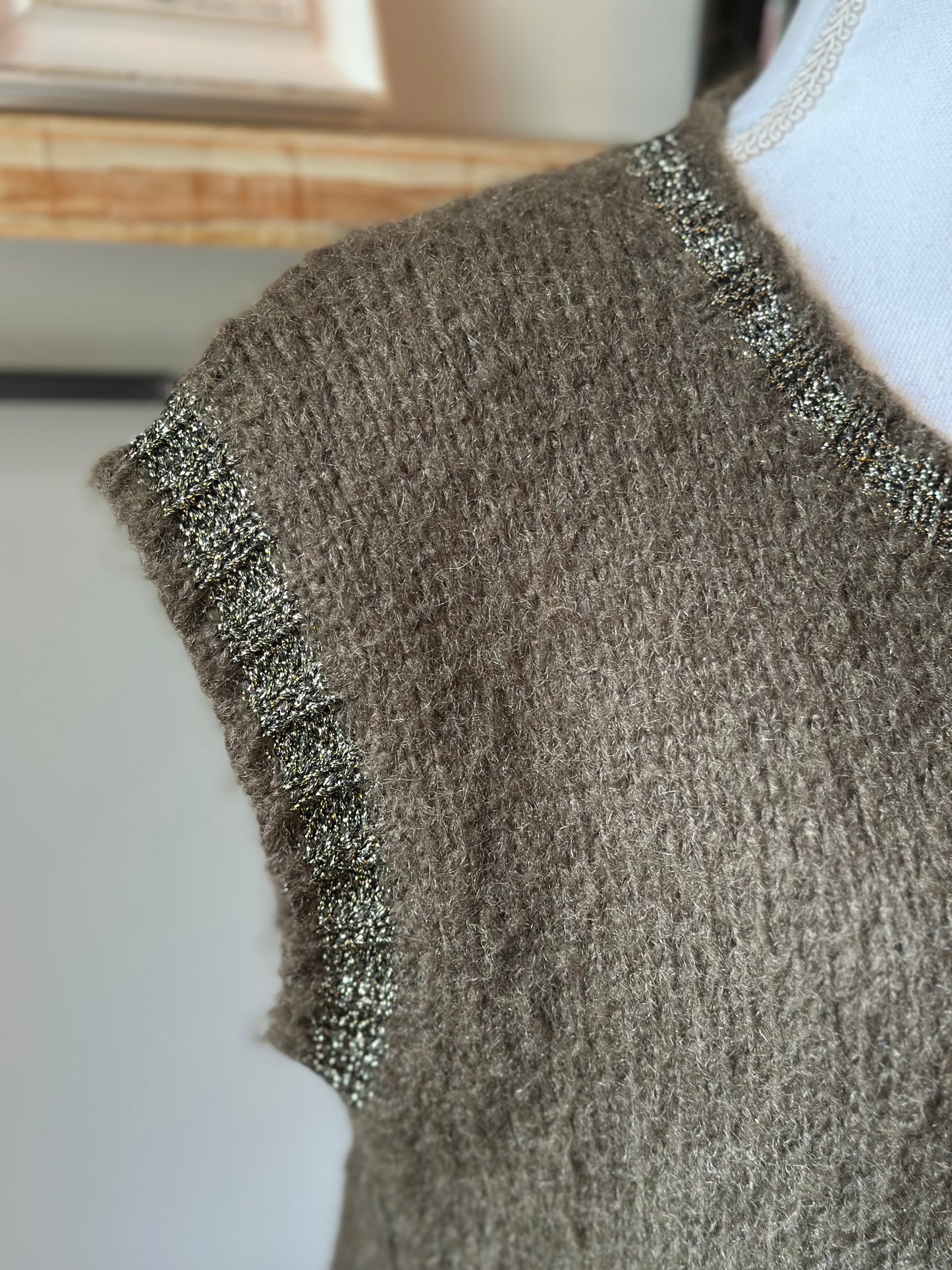 Pull sans manches maille duveteuse laine kaki T.36/38 oversize