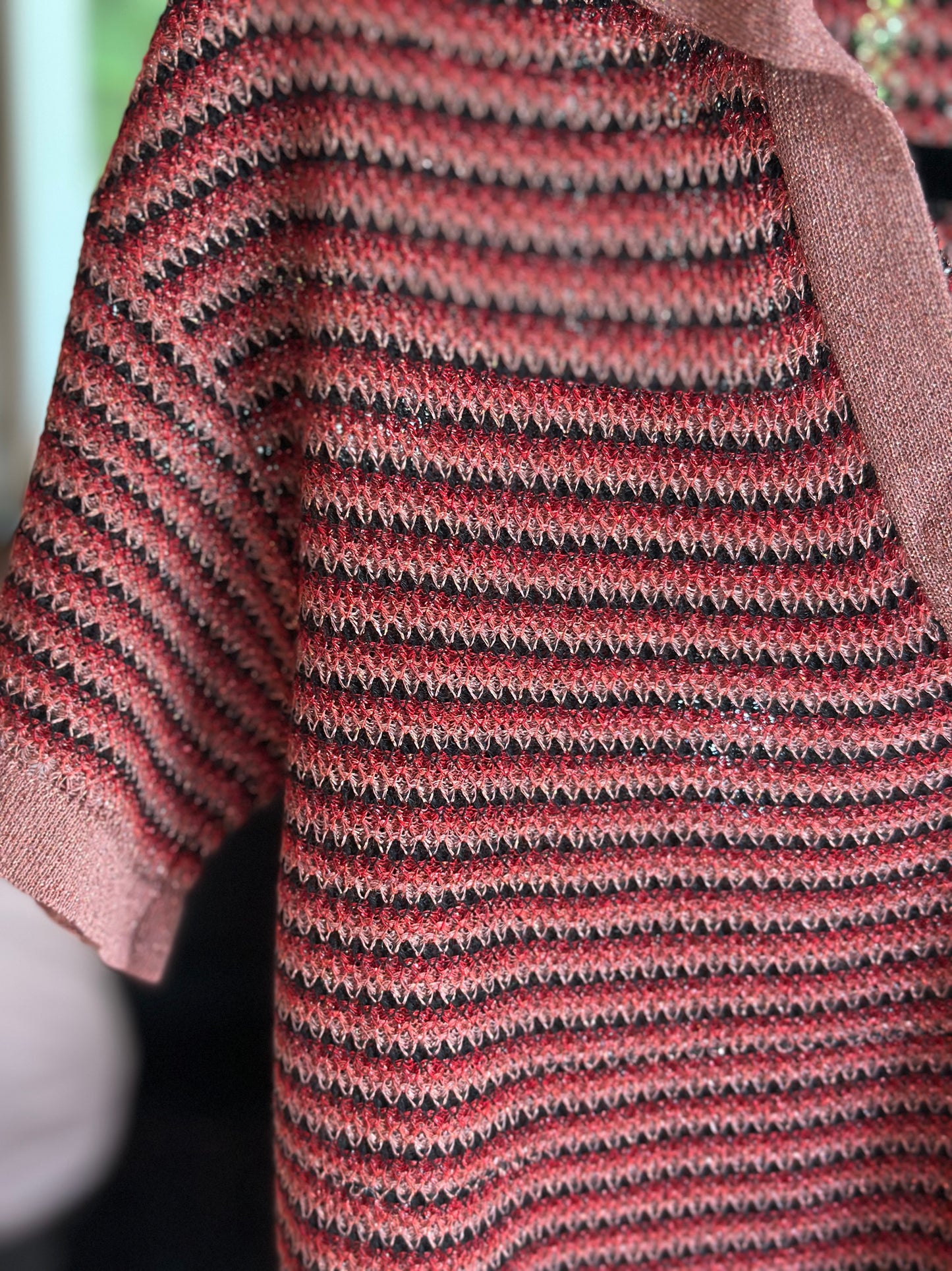 Pull polo pailleté T.38