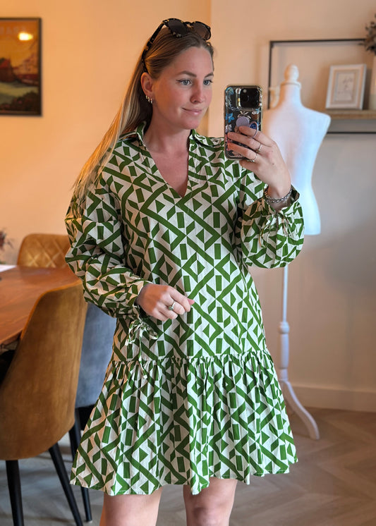 Robe courte trapèze H&M à imprimé graphique neuve T.34 oversize