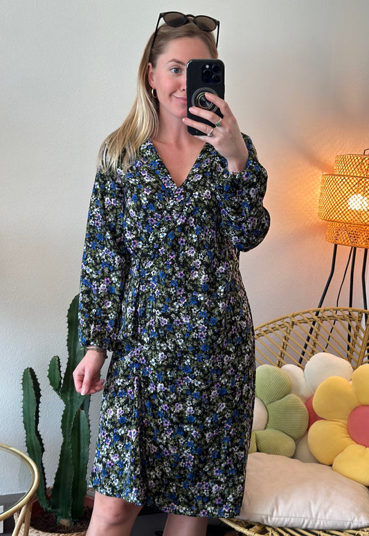 Robe à motifs fleuris vert, lilas et bleu, T.34/36