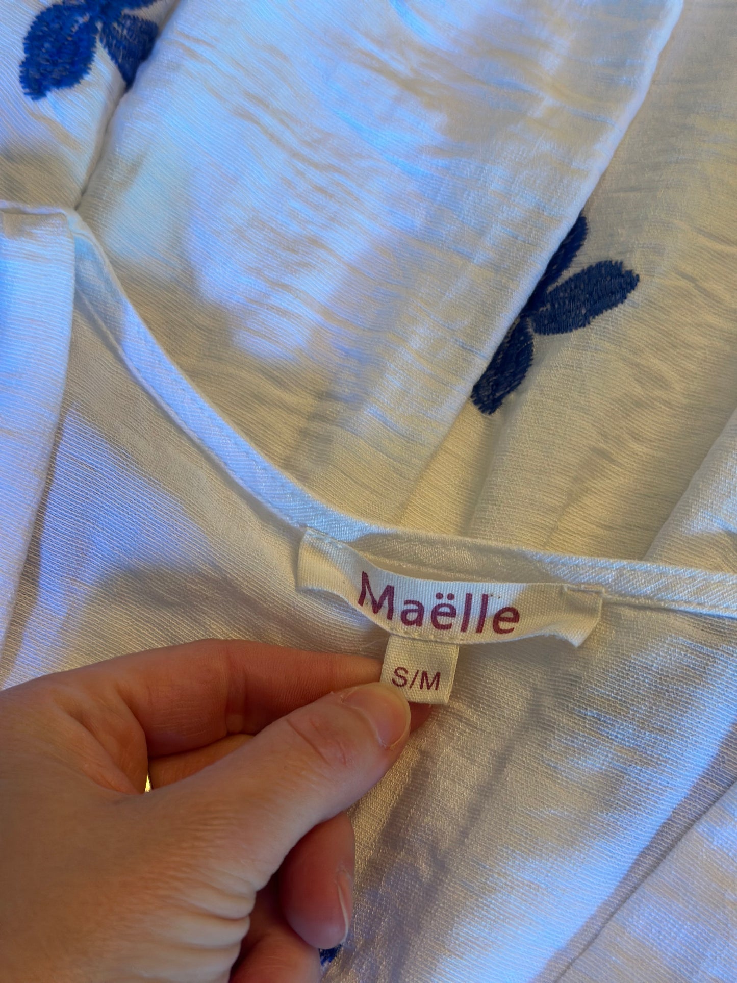 Robe blanche brodée bleue T.36/38