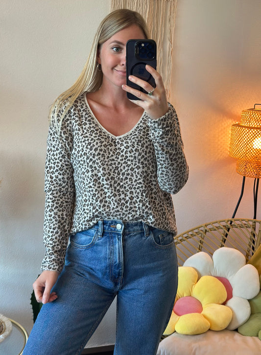 Pull à motifs léopard en laine et angora T.36/38