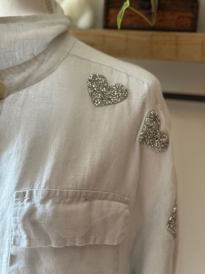 Chemise tunique blanche en lin – Cœurs argentés T.U