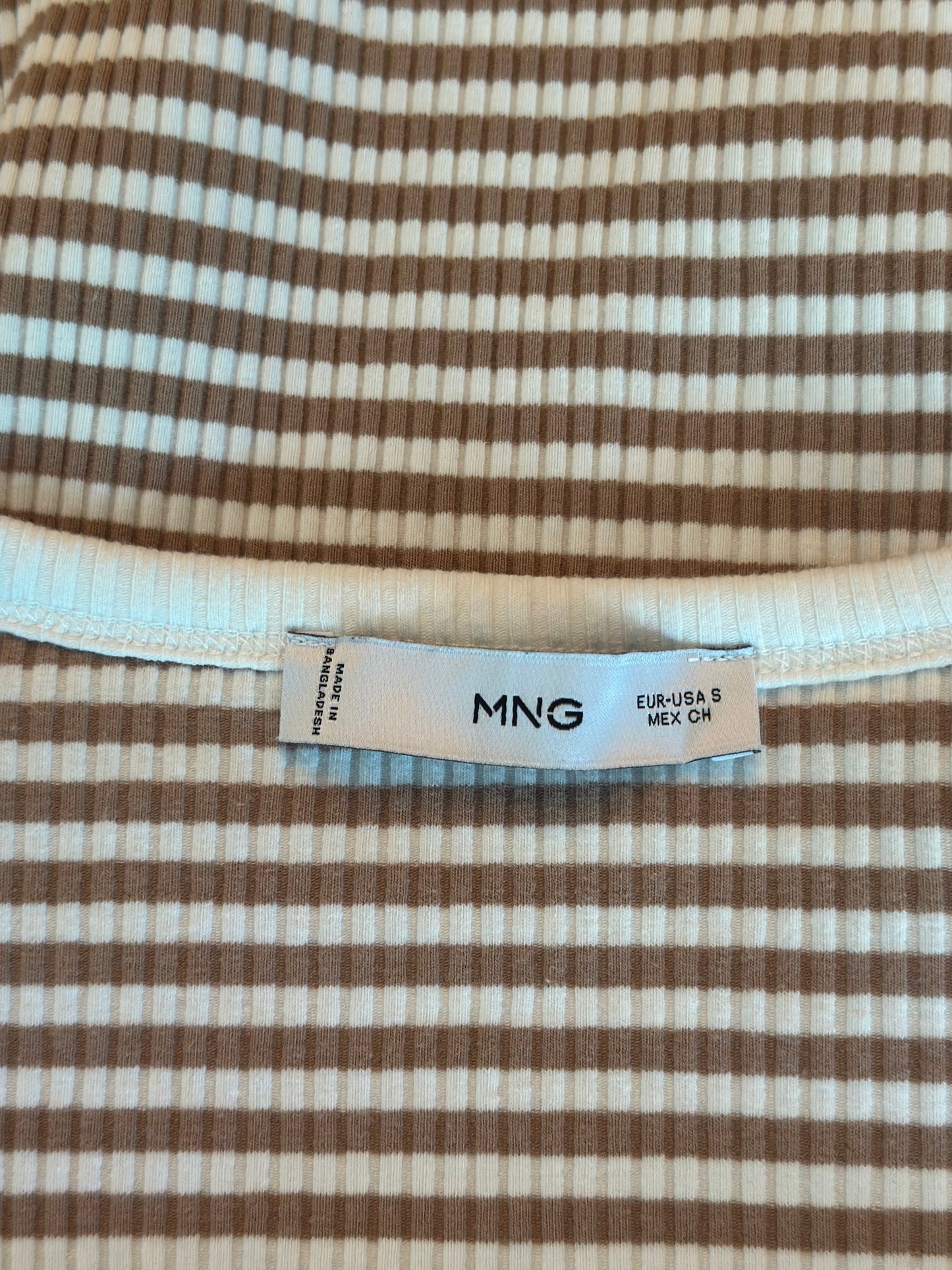 T-shirt côtelé rayé beige et écru T.36