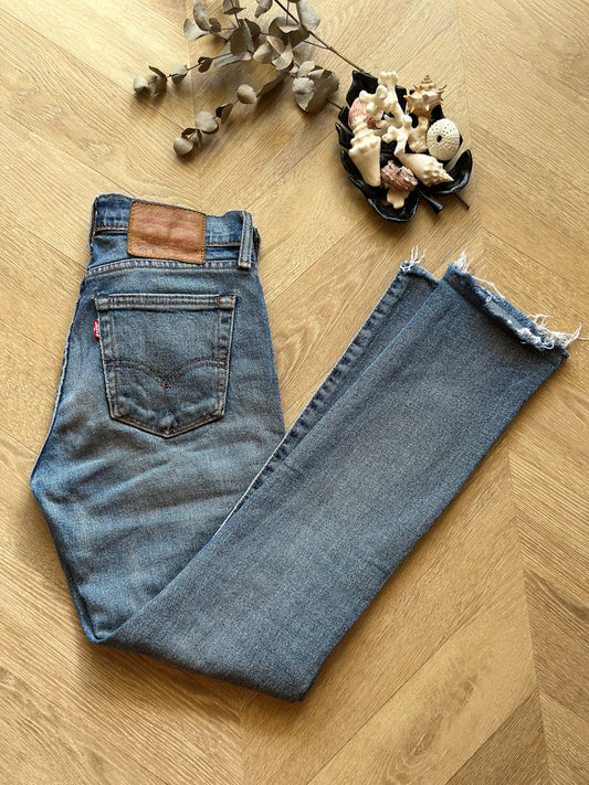 Jean Levi’s 505 C – Taille W25 L32 (équivalent 34/36 FR)
