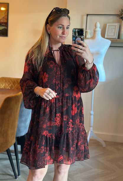 Robe fluide fleurie noir & rouge T.38
