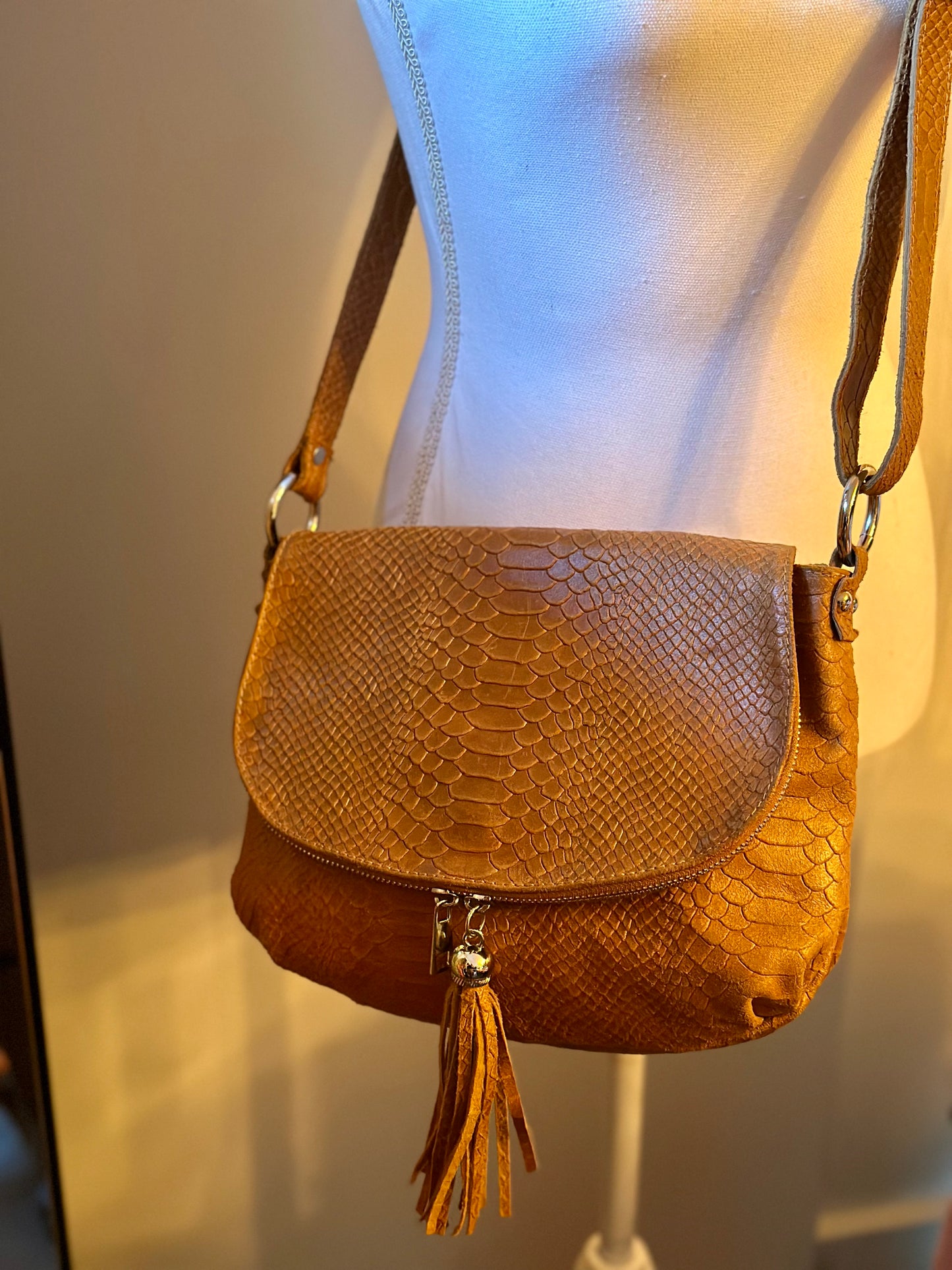 Sac en cuir effet python camel – modèle Elena