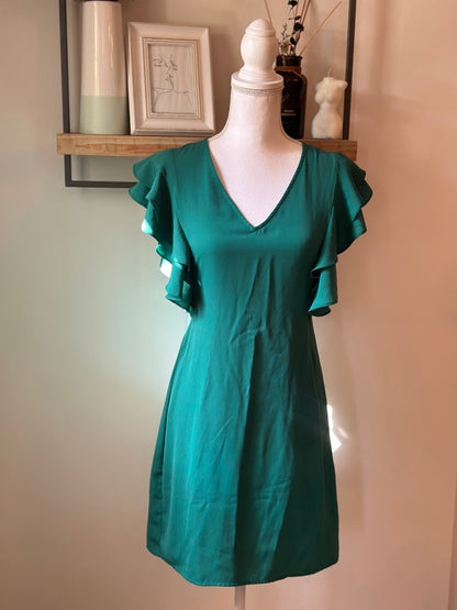 Robe d’été verte à volants T.34