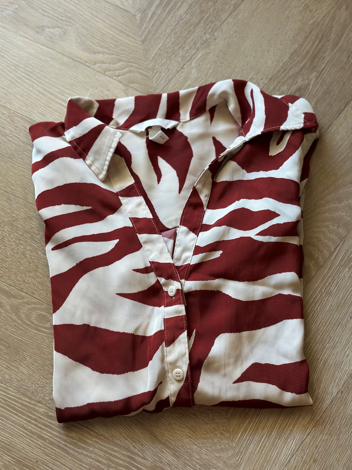 Ensemble zèbre chemise pantalon large fluide T.34/36