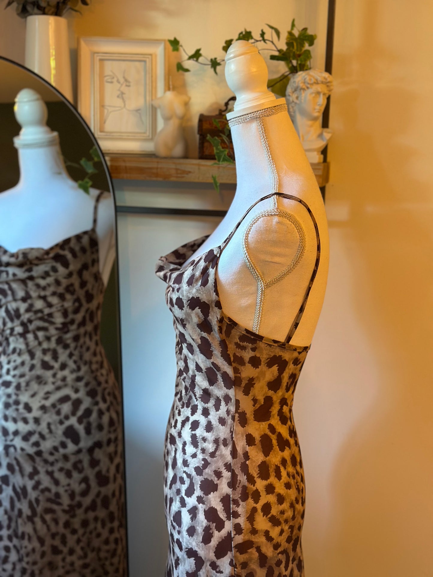 🐆 Robe longue léopard – neuve, T.36