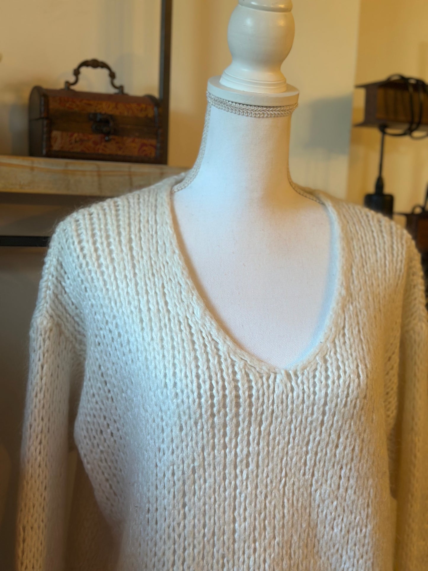 Pull en maille mohair blanche col V T.U