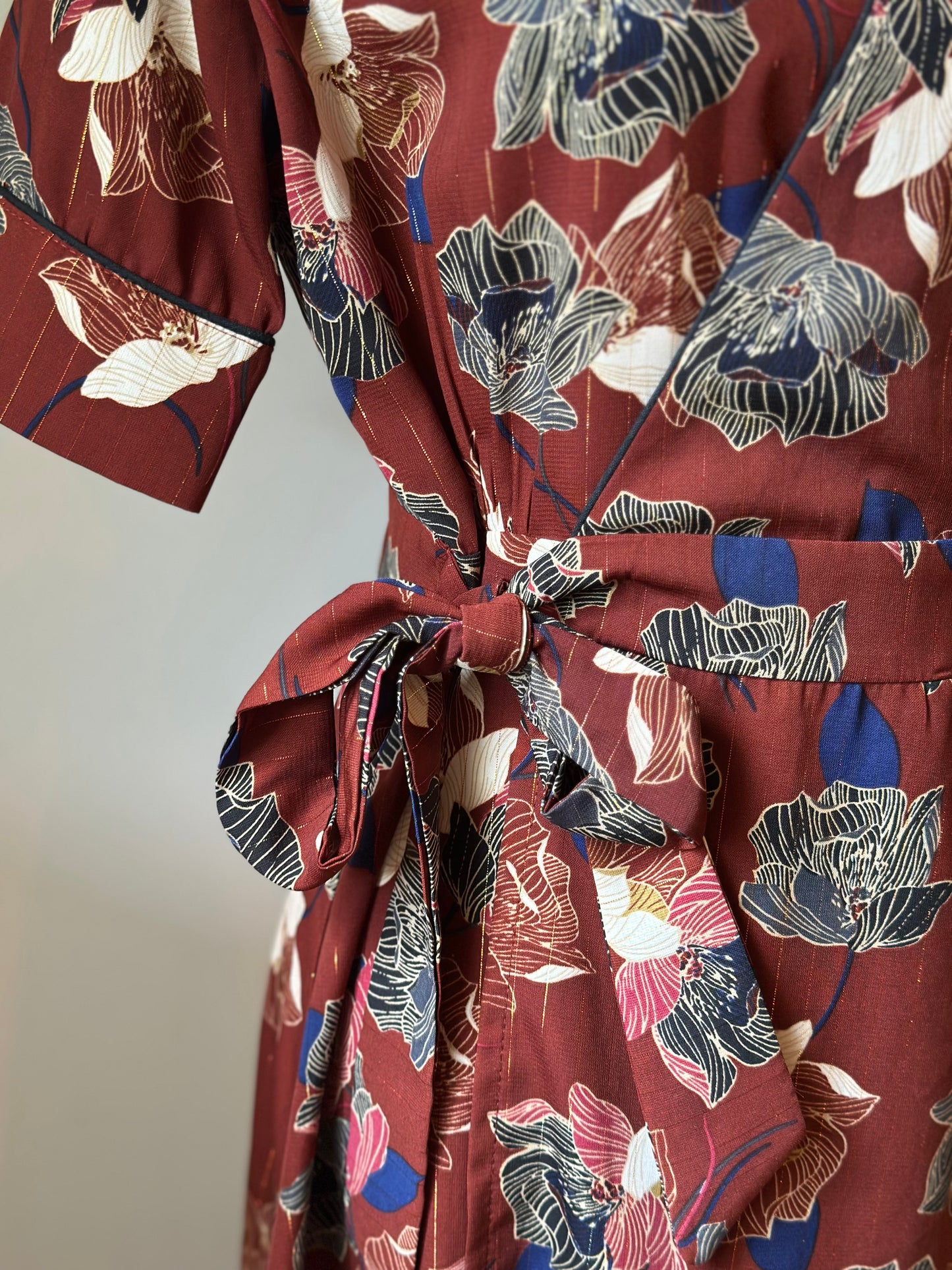 Robe portefeuille fleurie marron T.38