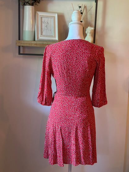 Robe portefeuille à pois rouge et blanc en viscose T.34