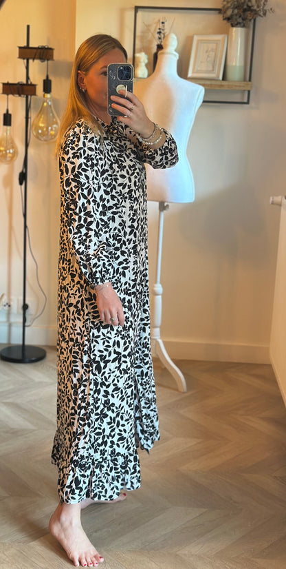 Robe longue fluide imprimé fleurs noir et blanc T.34