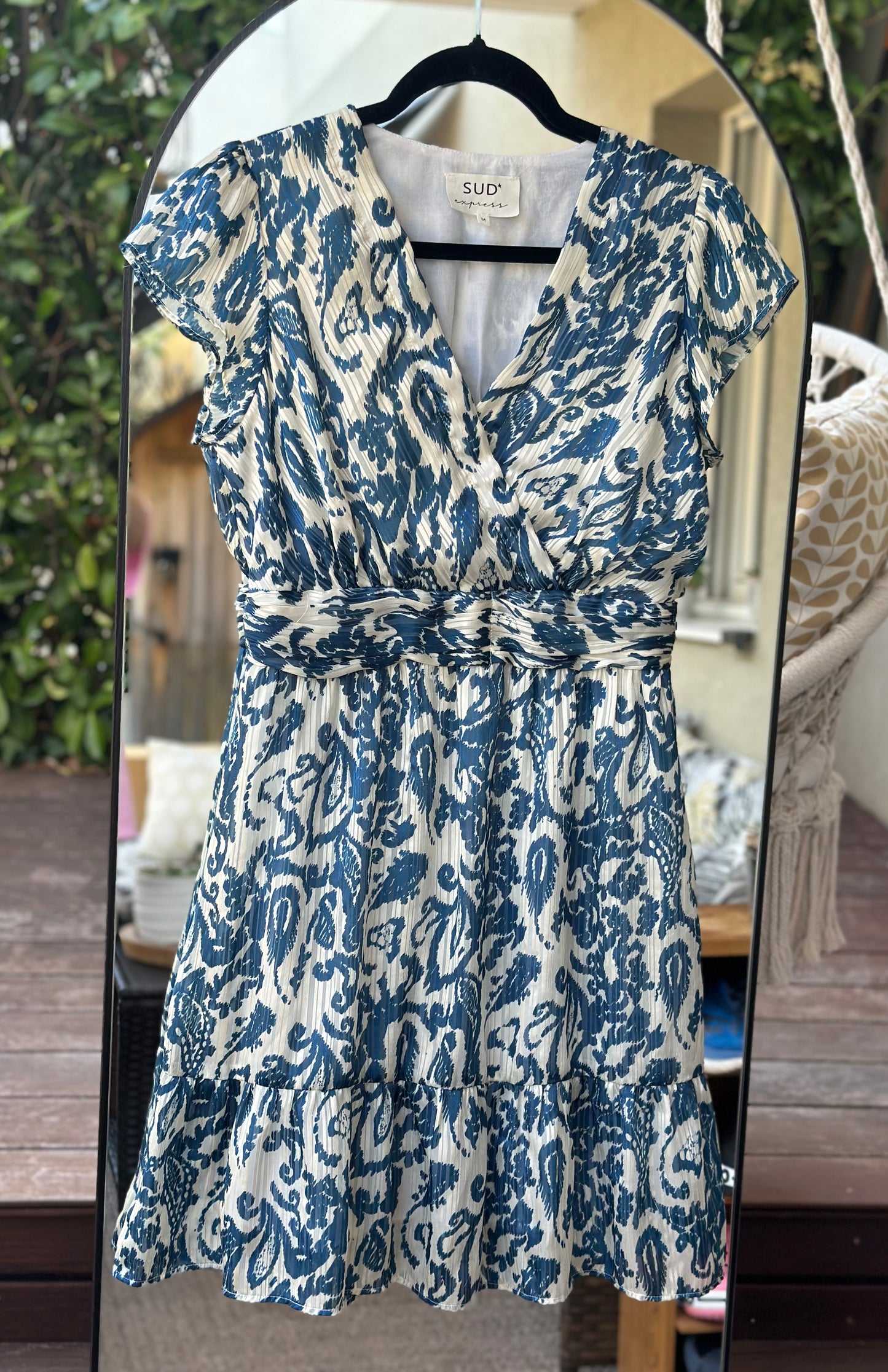 Robe modèle Routa imprimé bleu & blanc T.38