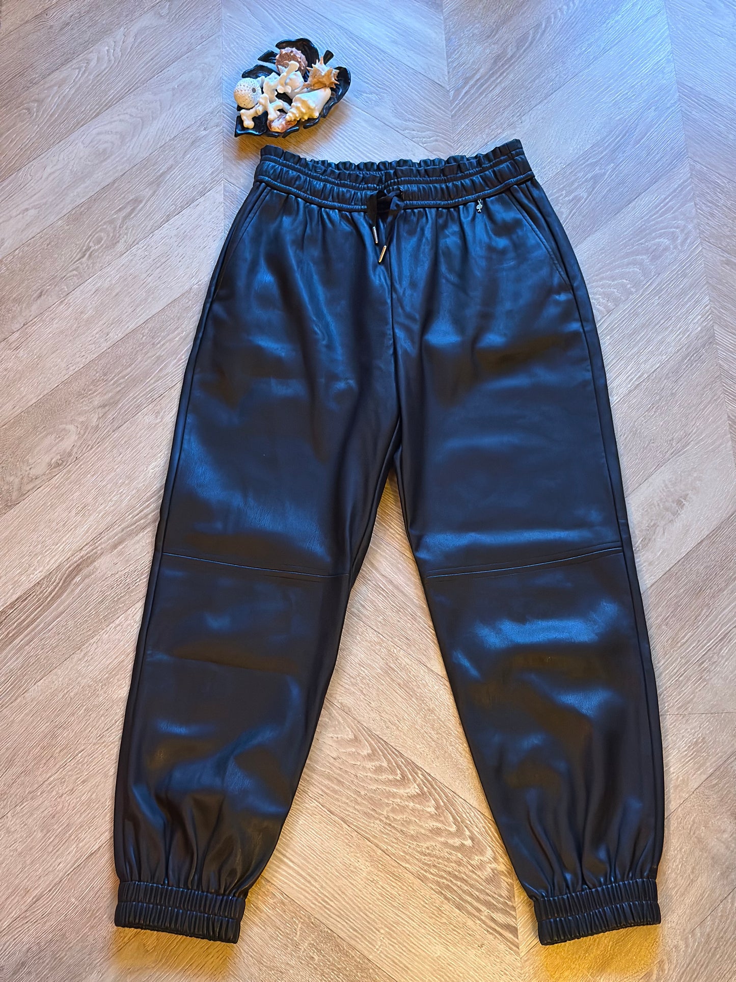 Pantalon jogger uni effet cuir T.38