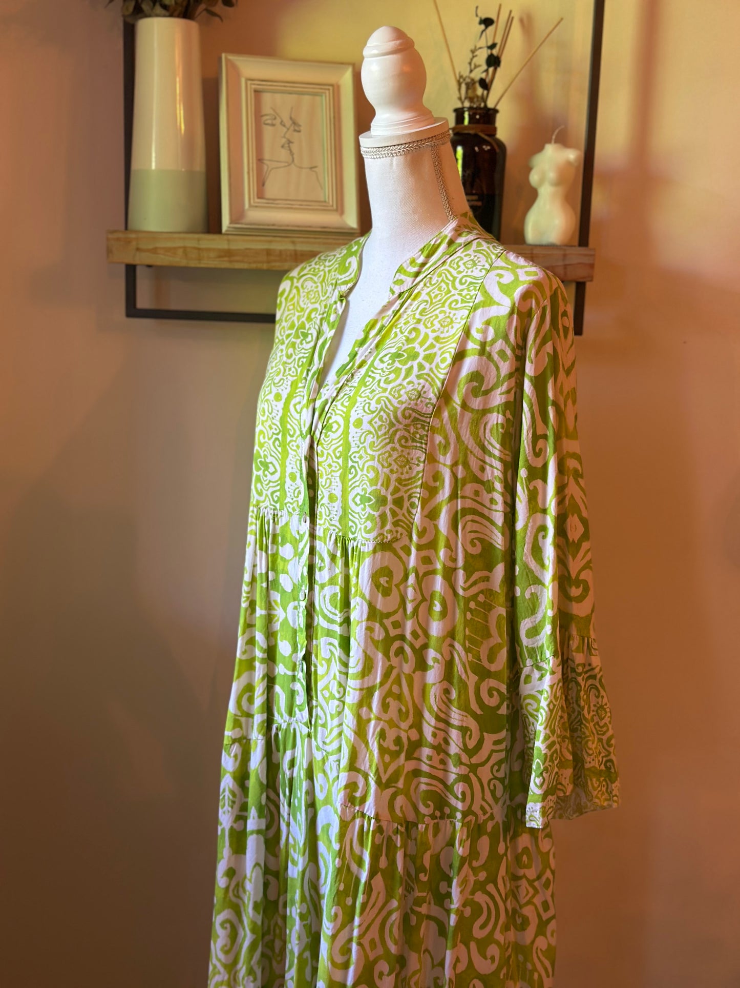 Robe longue bohème imprimé vert et blanc T.U