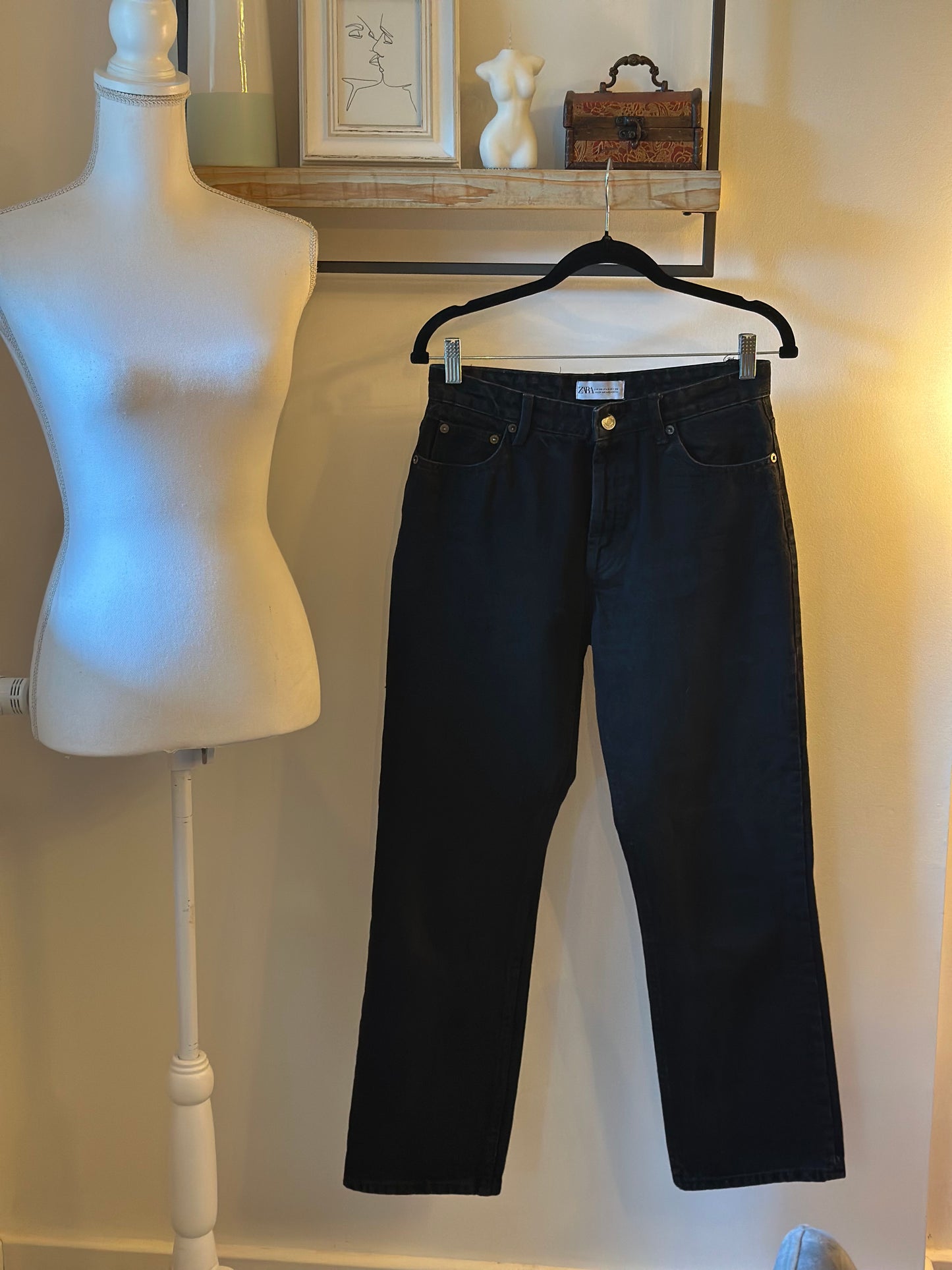 Jean noir jambes larges T.38