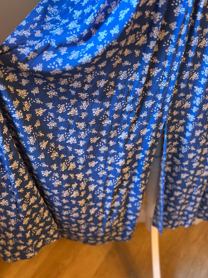 Robe longue fleurie bleue T.40