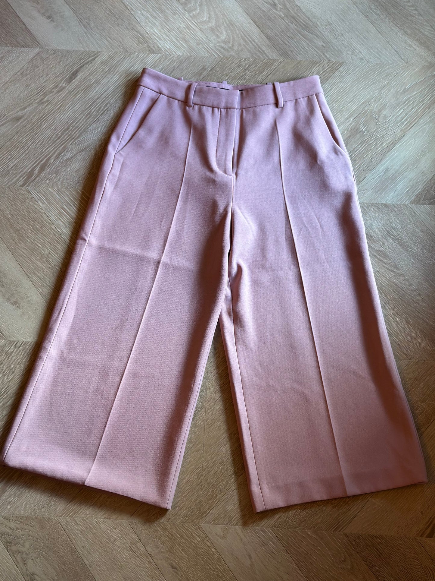 Pantalon large rose poudré T.34