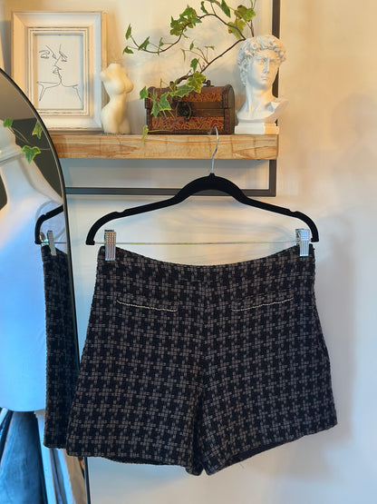 Short en tweed à carreaux T.40