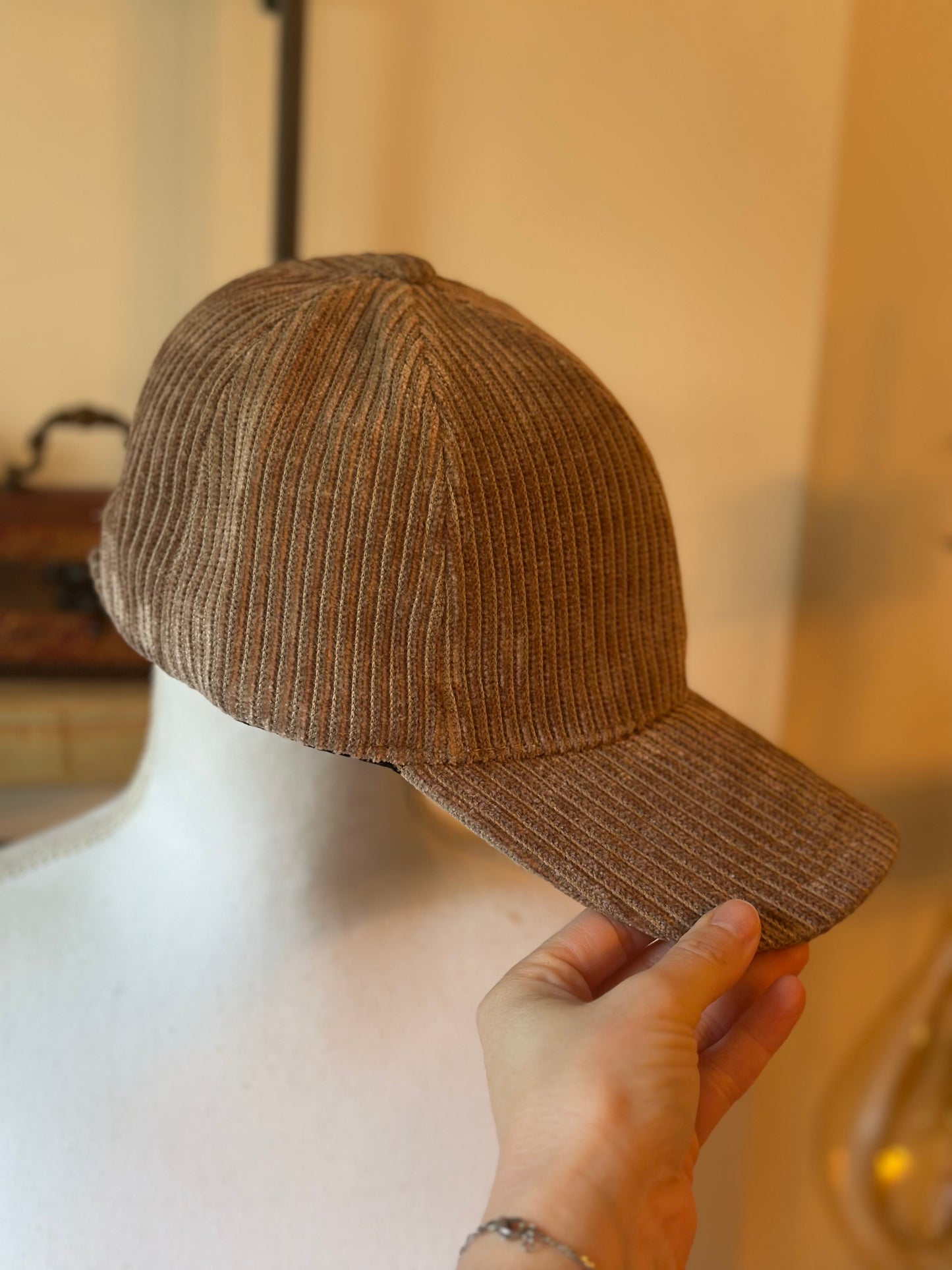 Casquette en velours côtelé unie neuf