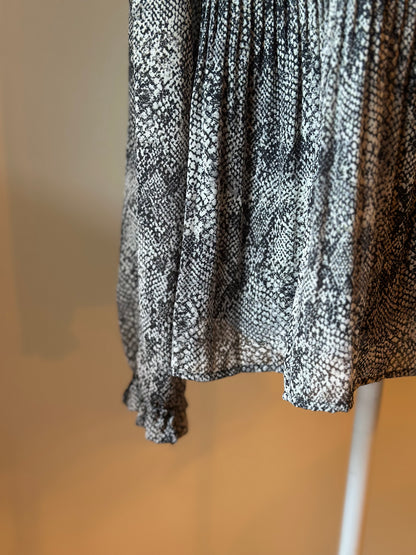 Blouse imprimé python plissée T.40