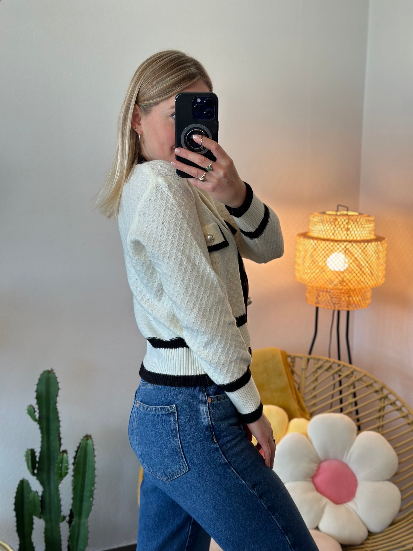 Cardigan blanc et noir en maille lainée avec détails boutonnés T.34/36